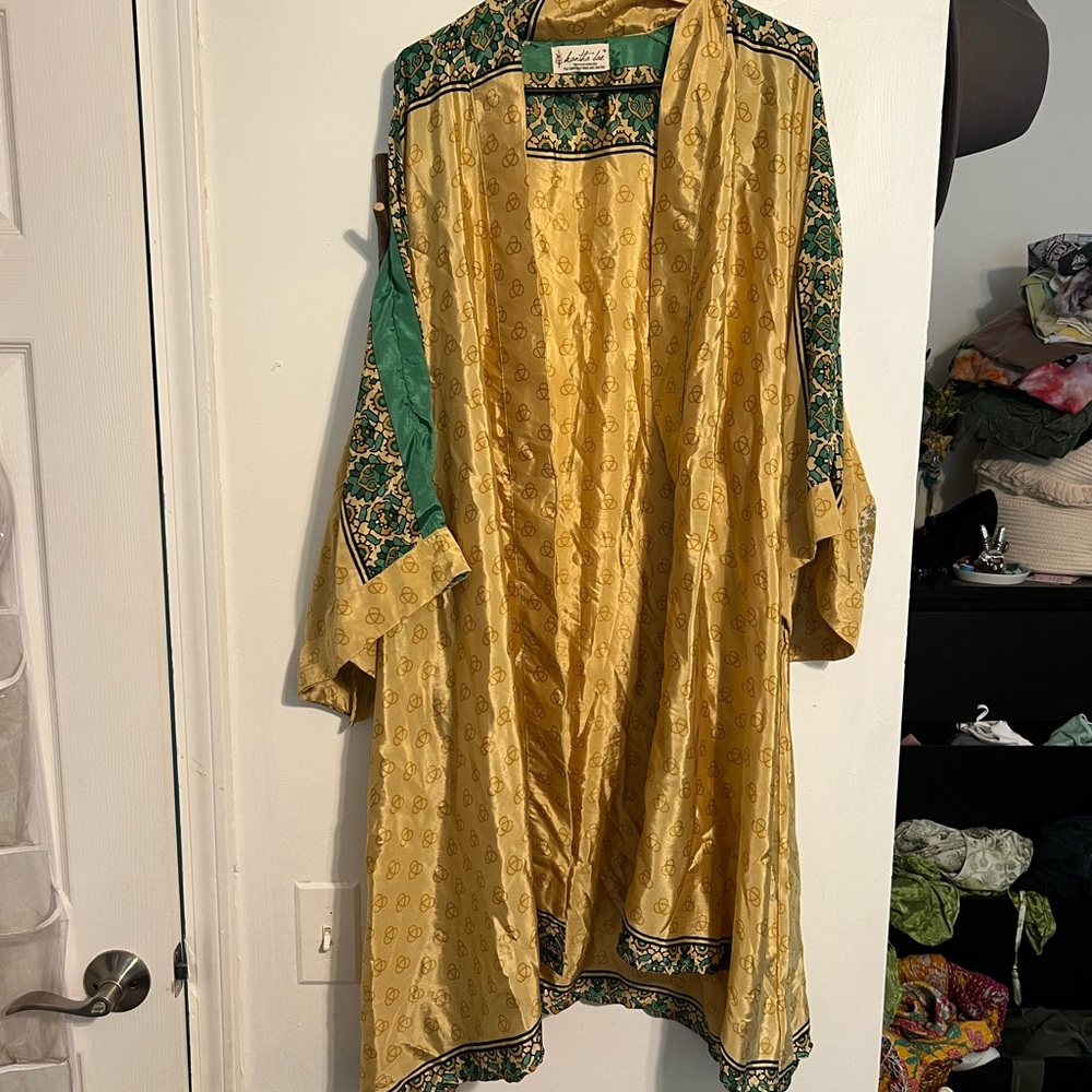 Elegant Yellow and Green Kimono Robe